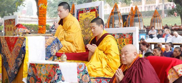 Karmapa Thaye Dorje beim Kagyü Mönlam in Bodh Gaya