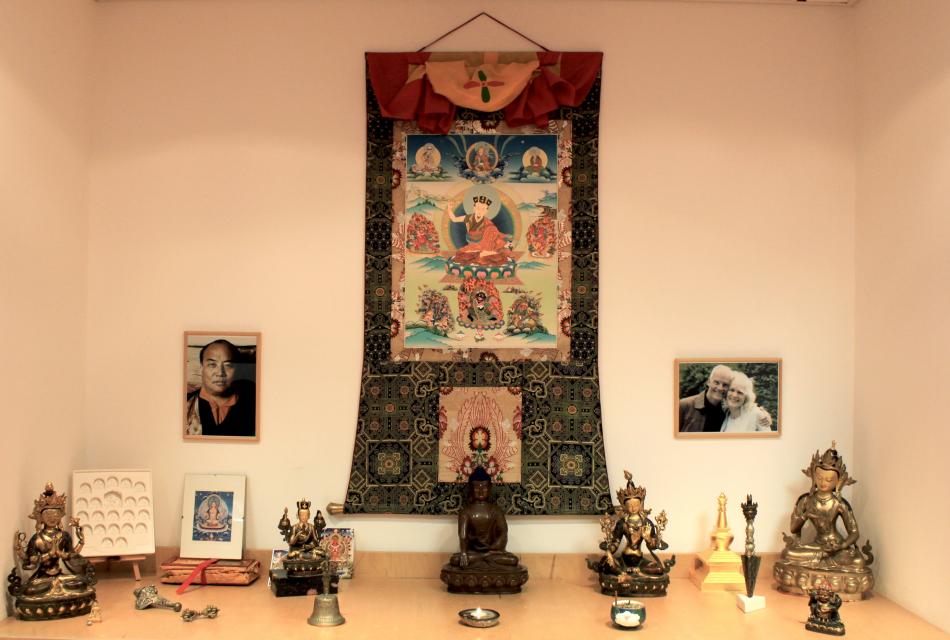 Altar Buddhidtische Gruppe Siegburg